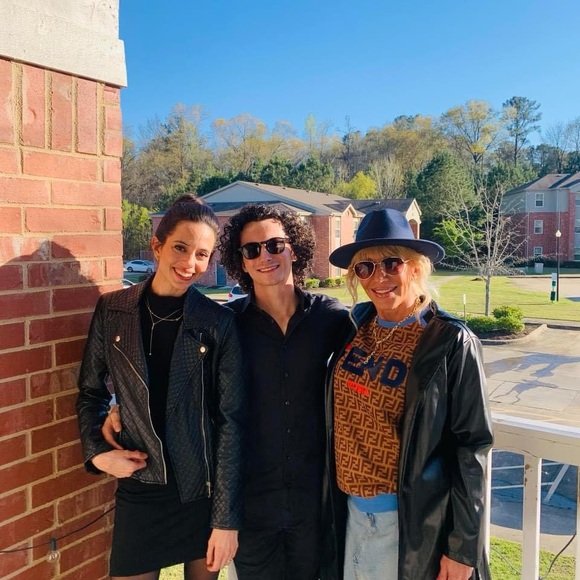 Meet your Posher, Kiki - Picture 5 of 10